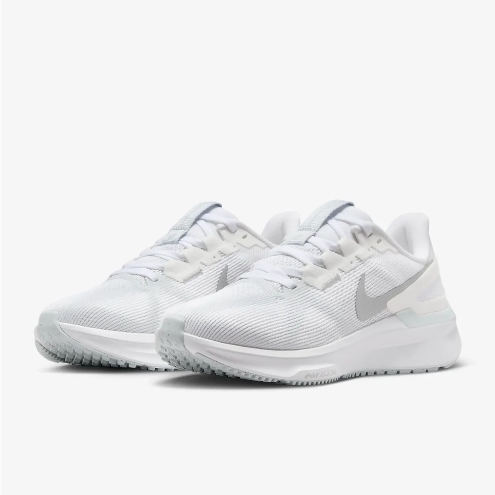 Nike Women's Air Zoom Structure 25